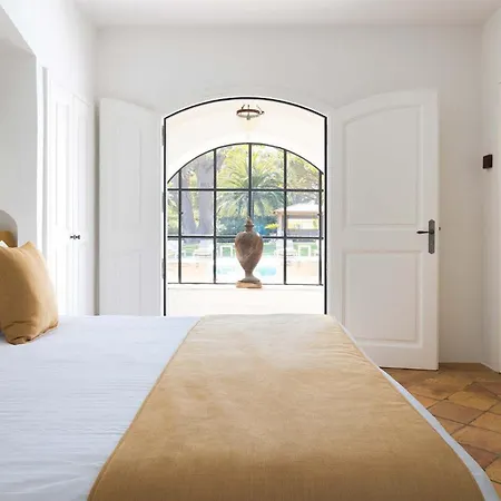 Bonnie Gold - St Tropez * Saint-Tropez